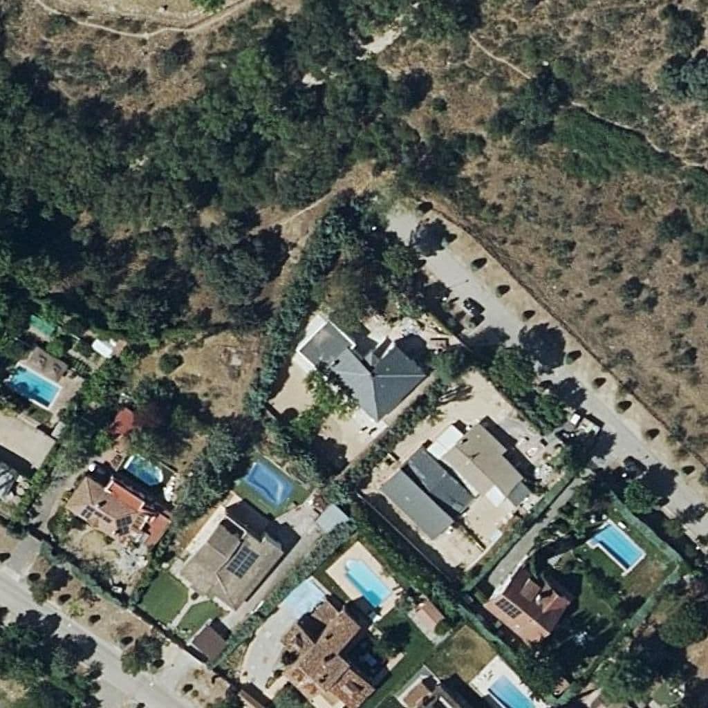 Aerial view of the grounds of Pinguinos