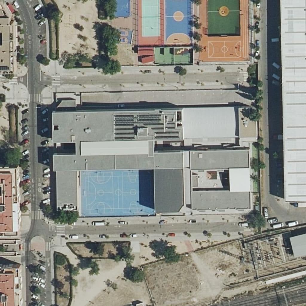 Вид сверху на территорию школы «Colegio Villamadrid»