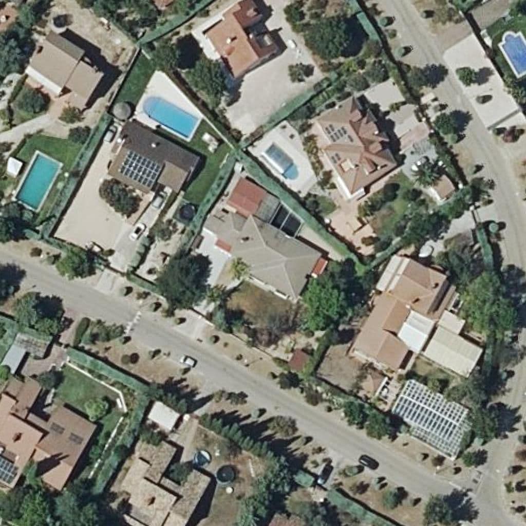 Вид згори на територію школи «Parchis»