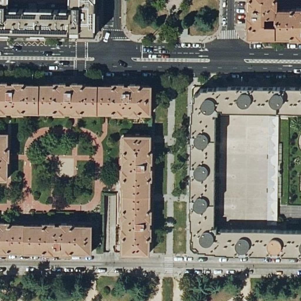 Aerial view of the grounds of Aenilce