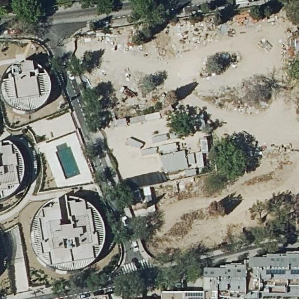 Aerial view of the grounds of Alaria Ii