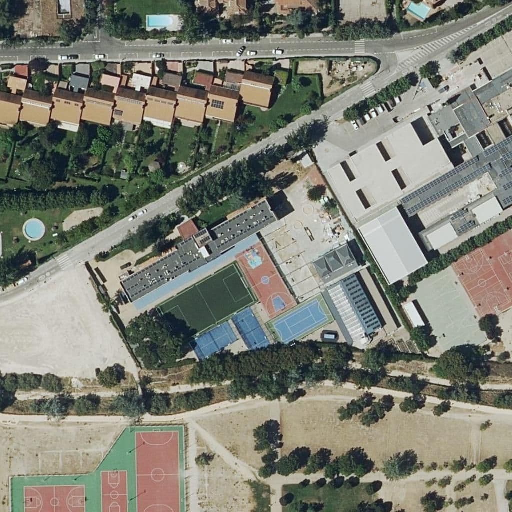 Вид сверху на территорию школы «Internacional Aravaca»