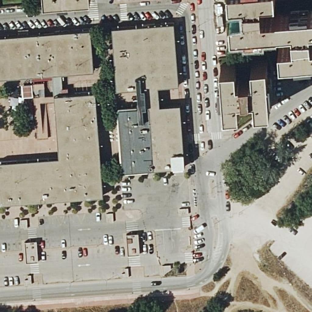 Вид сверху на территорию школы «Las Naves Salesianos Alcala»