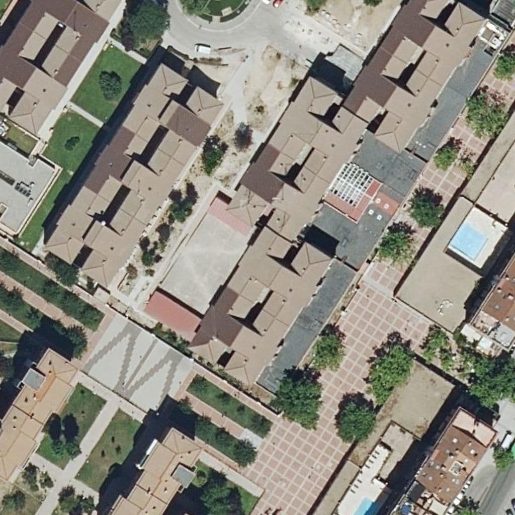 Вид сверху на территорию школы «La Casita Del Duque»