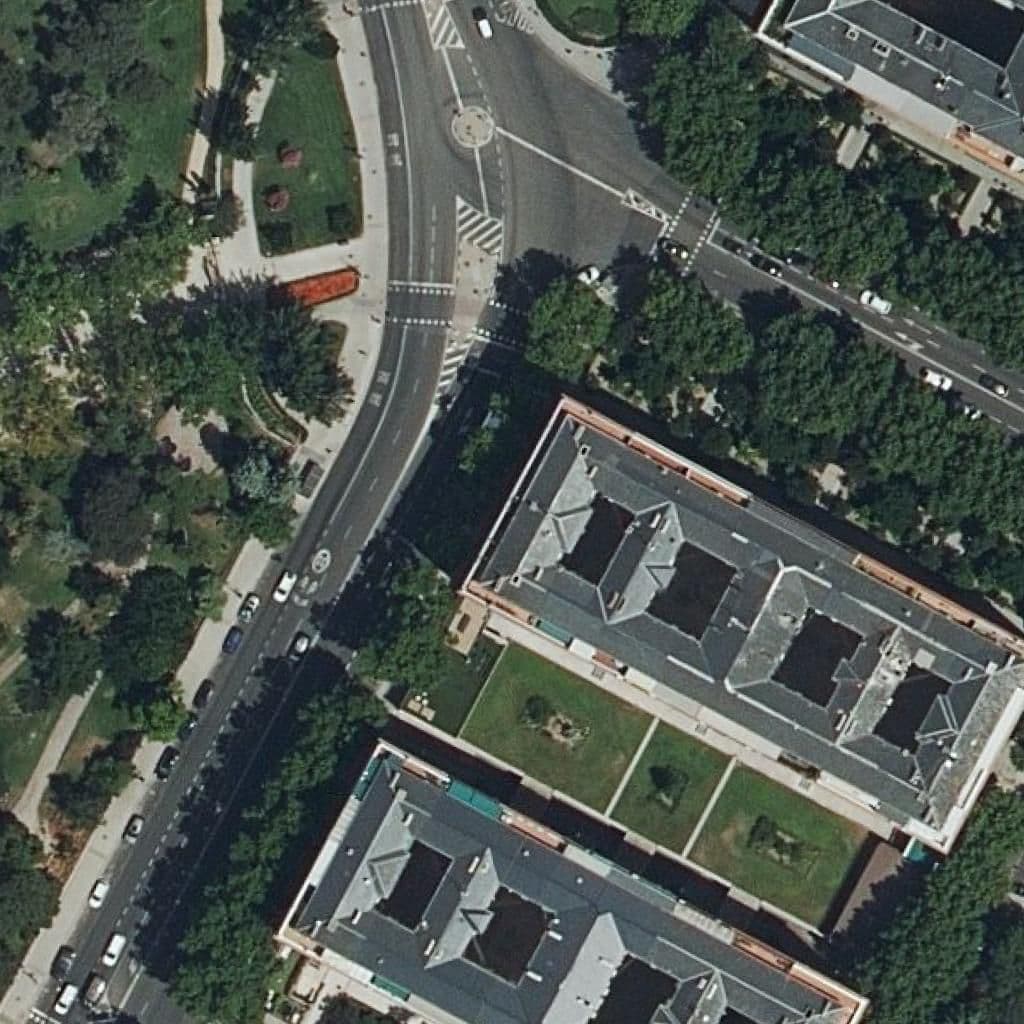 Вид сверху на территорию школы «Nemomarlin Retiro»