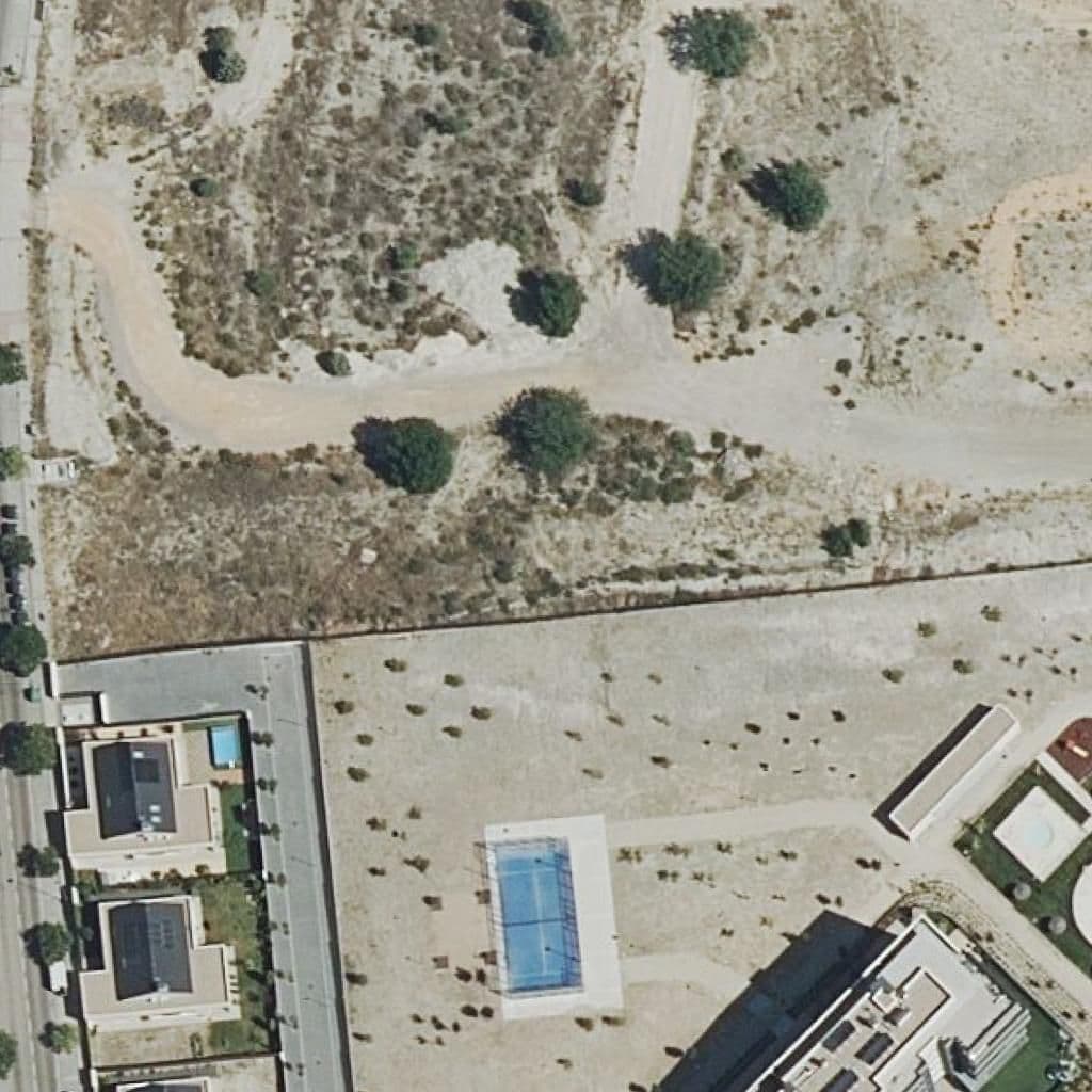 Вид сверху на территорию школы «Colegio Santa Monica»