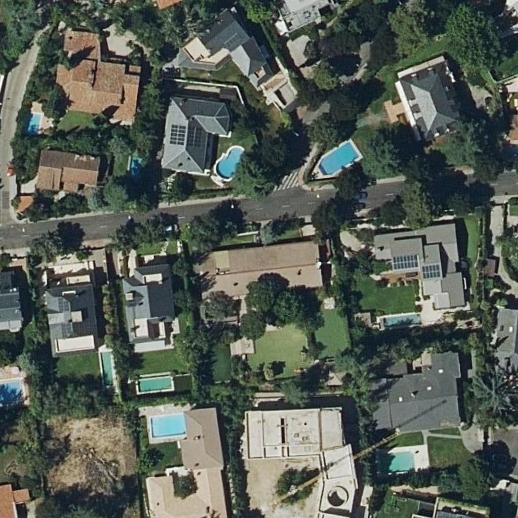 Aerial view of the grounds of Dallington School (Británico)