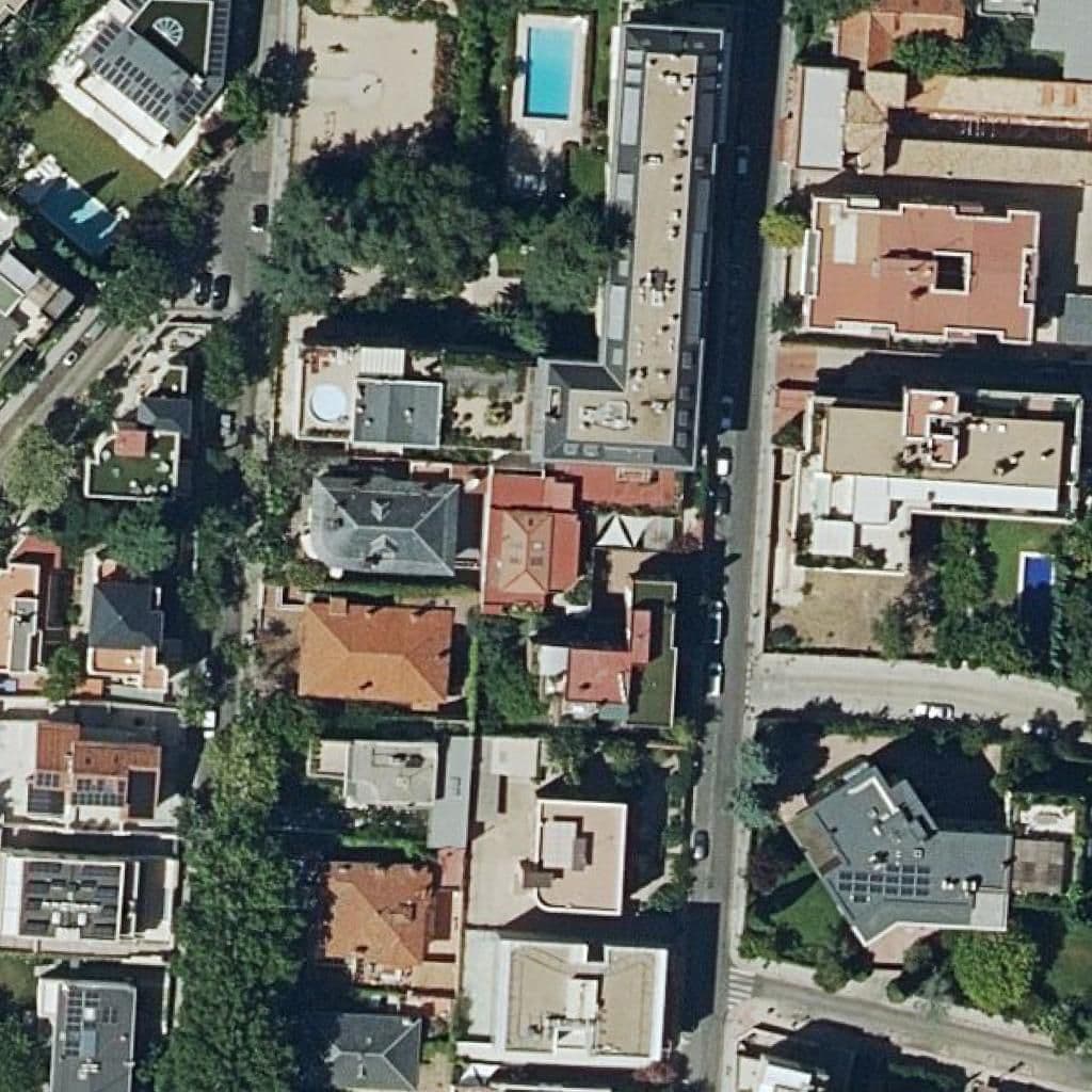 Вид сверху на территорию школы «British Council Infants School-El Viso (Britanico)»