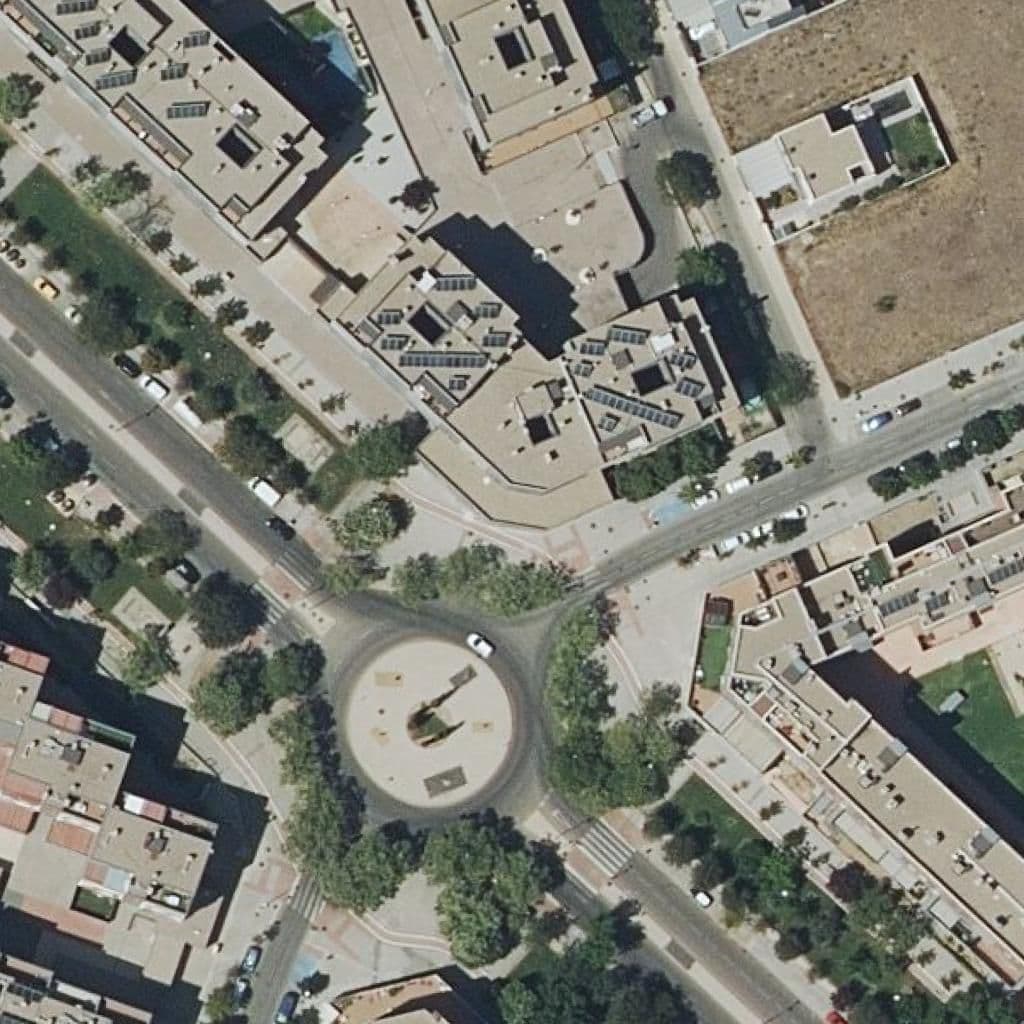 Вид сверху на территорию школы «Nemomarlin Torrejón»