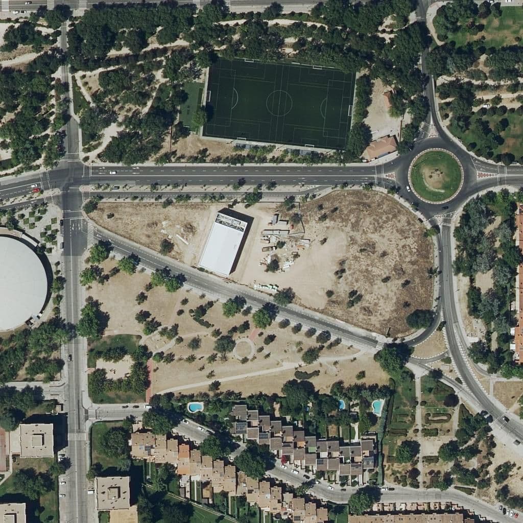 Aerial view of the grounds of Ana Frank