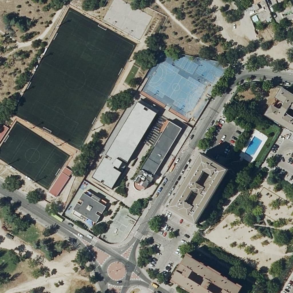 Aerial view of the grounds of Escuela De Musica Colegio Fuentelarreyna