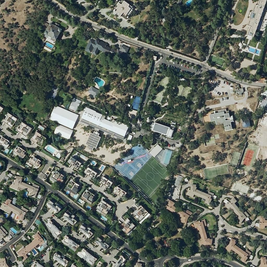 Вид сверху на территорию школы «Vermont Academy At Liceo Europeo (Ee.uu.)»