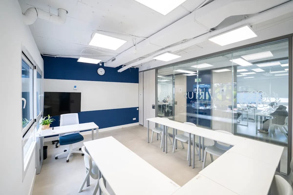 Virtus, The British Sixth Form College (Britanico)