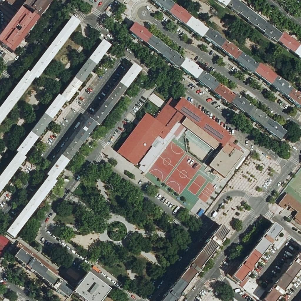 Вид сверху на территорию школы «Centro Aranda Schola-A Alcorcon»