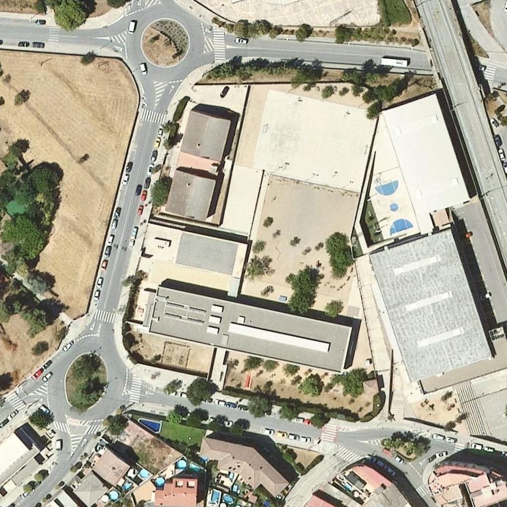 Aerial view of the grounds of Escola Sant Josep