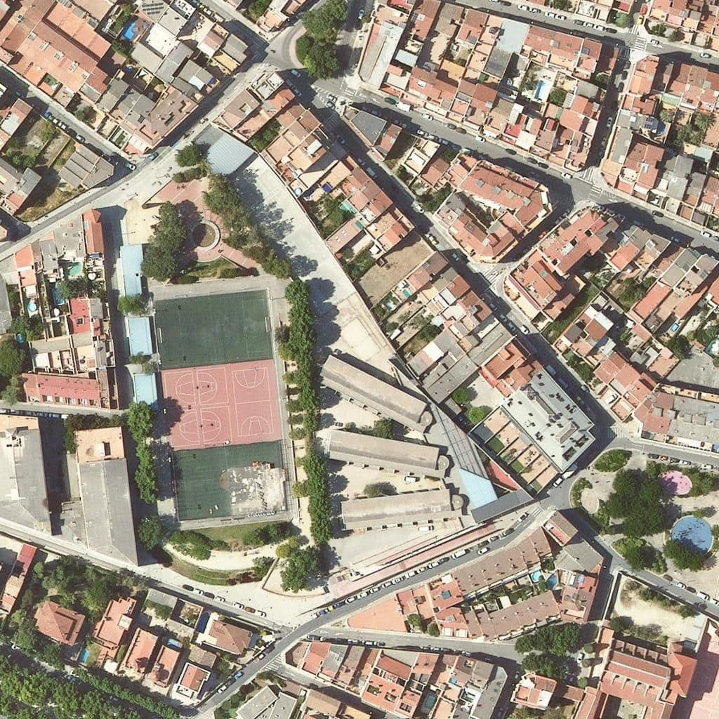 Aerial view of the grounds of Institut Joan Mercader
