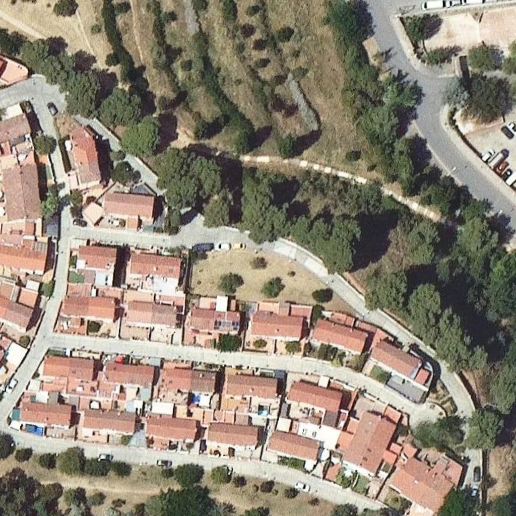 Aerial view of the grounds of Escola Joan Montllor