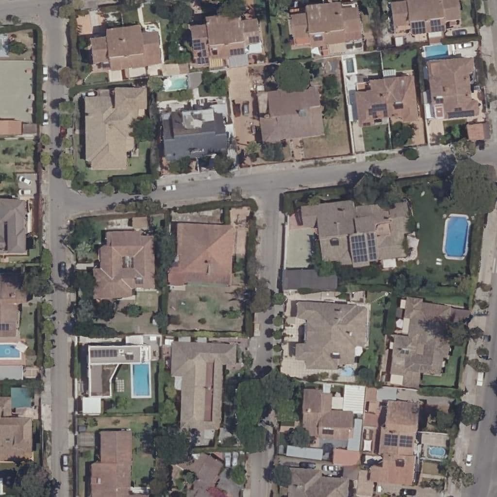 Aerial view of the grounds of Montealto Ii