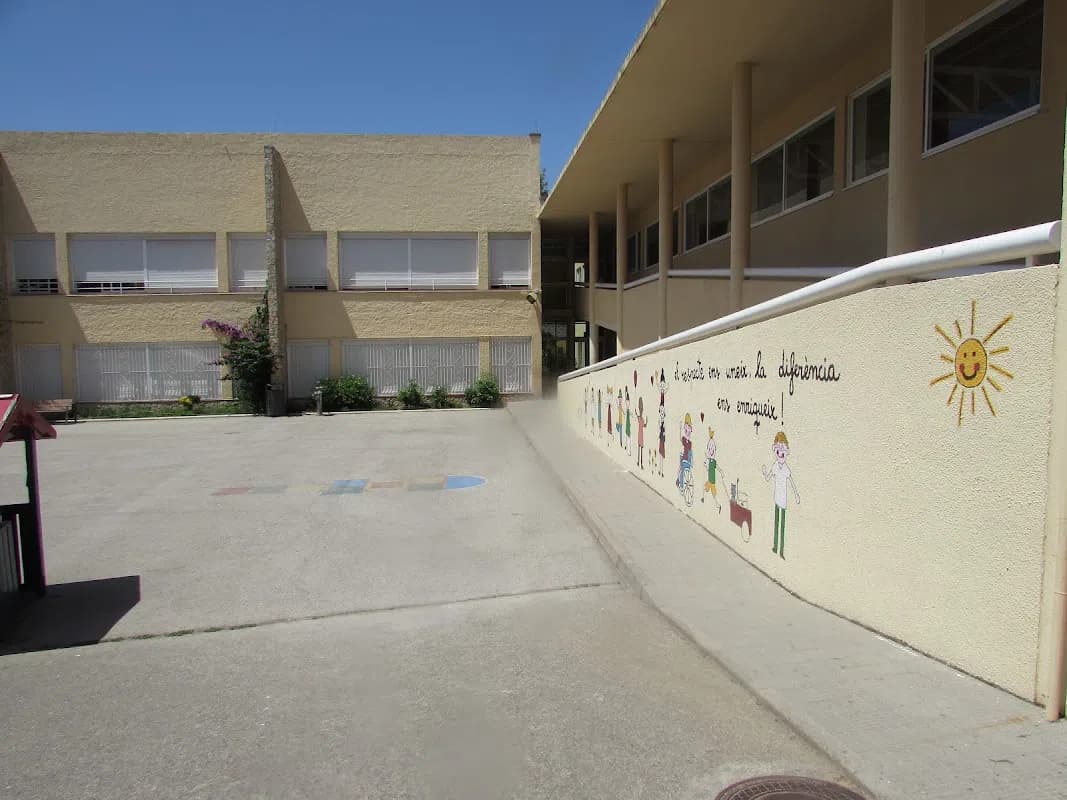 Escola Esteve Carles