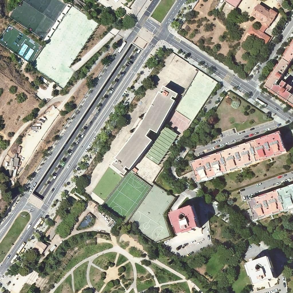 Aerial view of the grounds of Institut Pedralbes