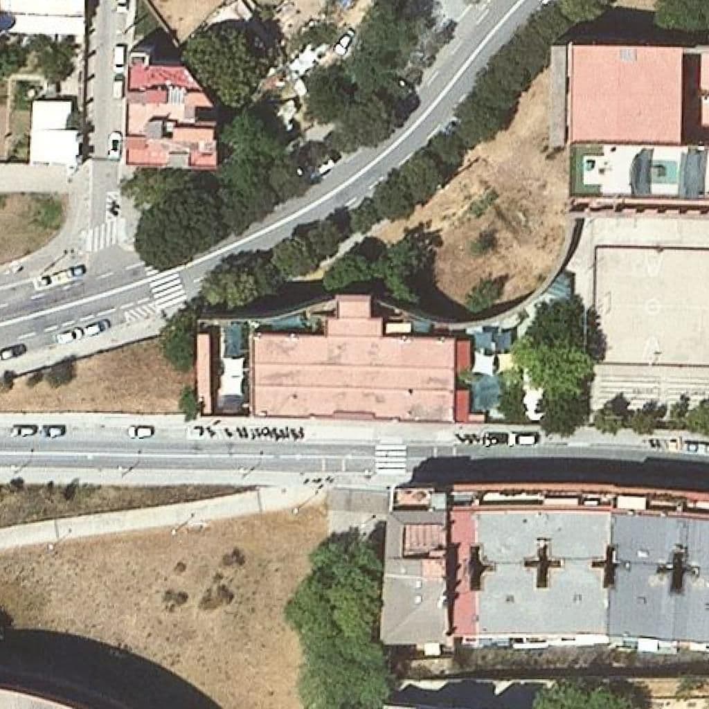 Aerial view of the grounds of Escola Bressol Xarlot