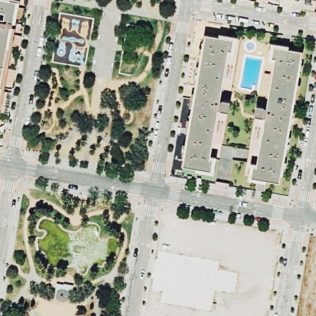 Aerial view of the grounds of Parque Segovia