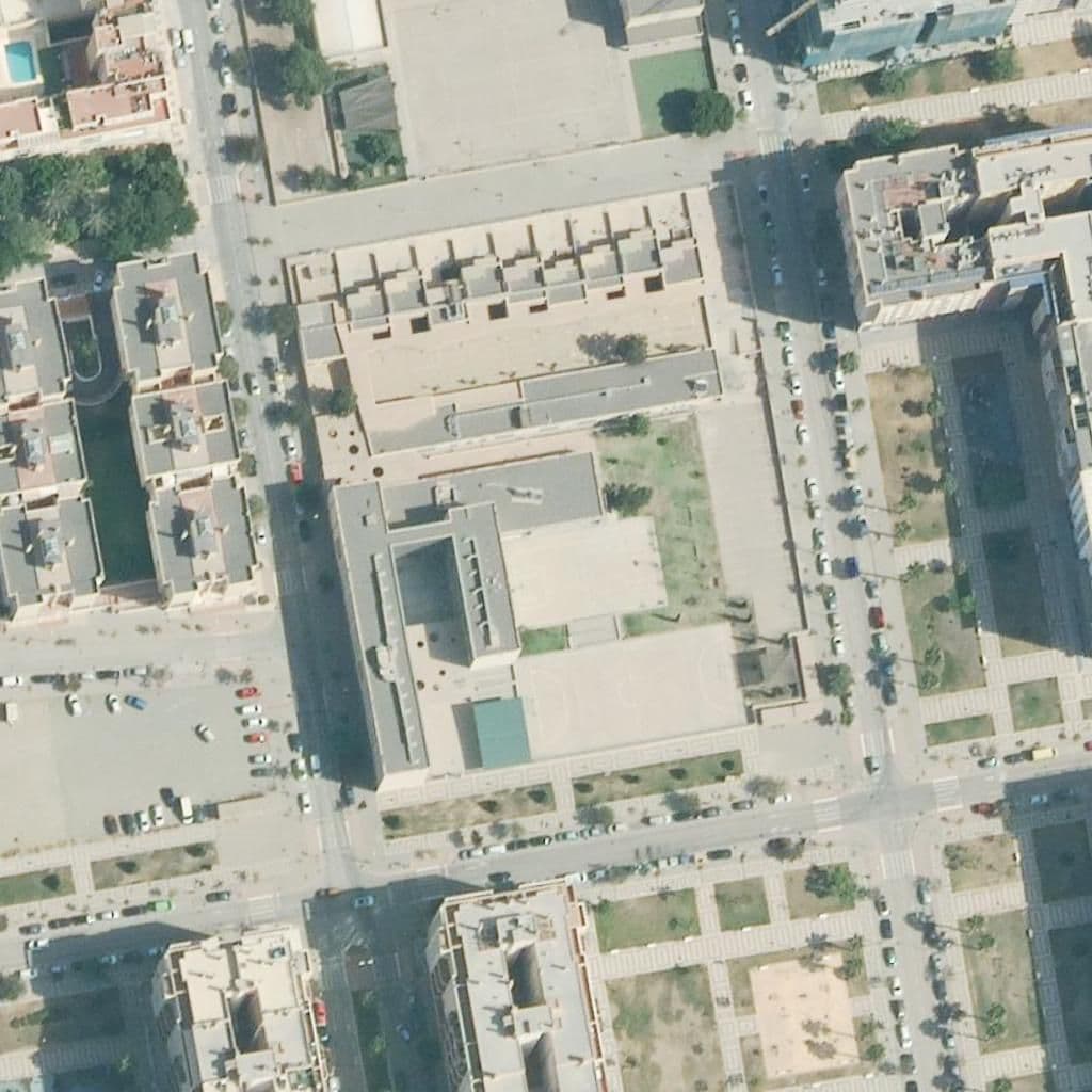 Вид сверху на территорию школы «Alameda Ii»