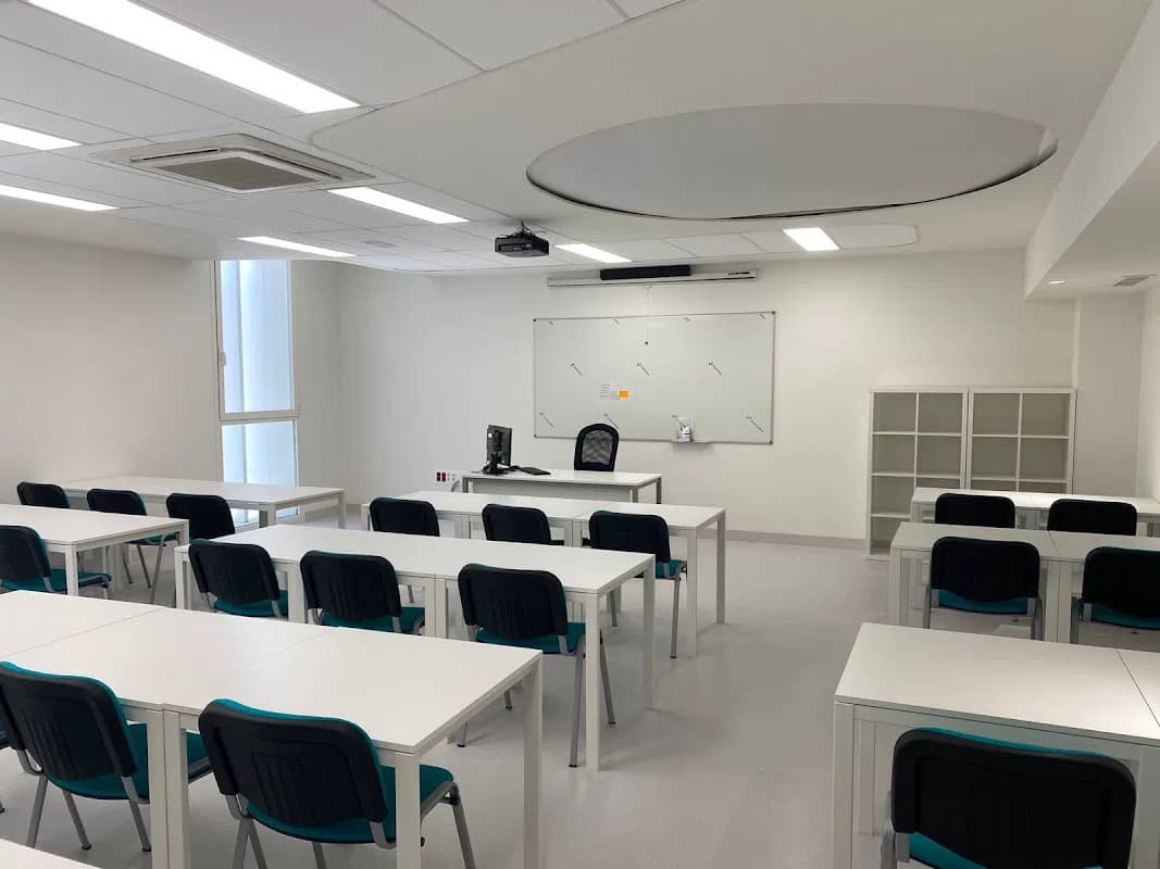 Centro De Estudios Sanitarios Dr. Arduán