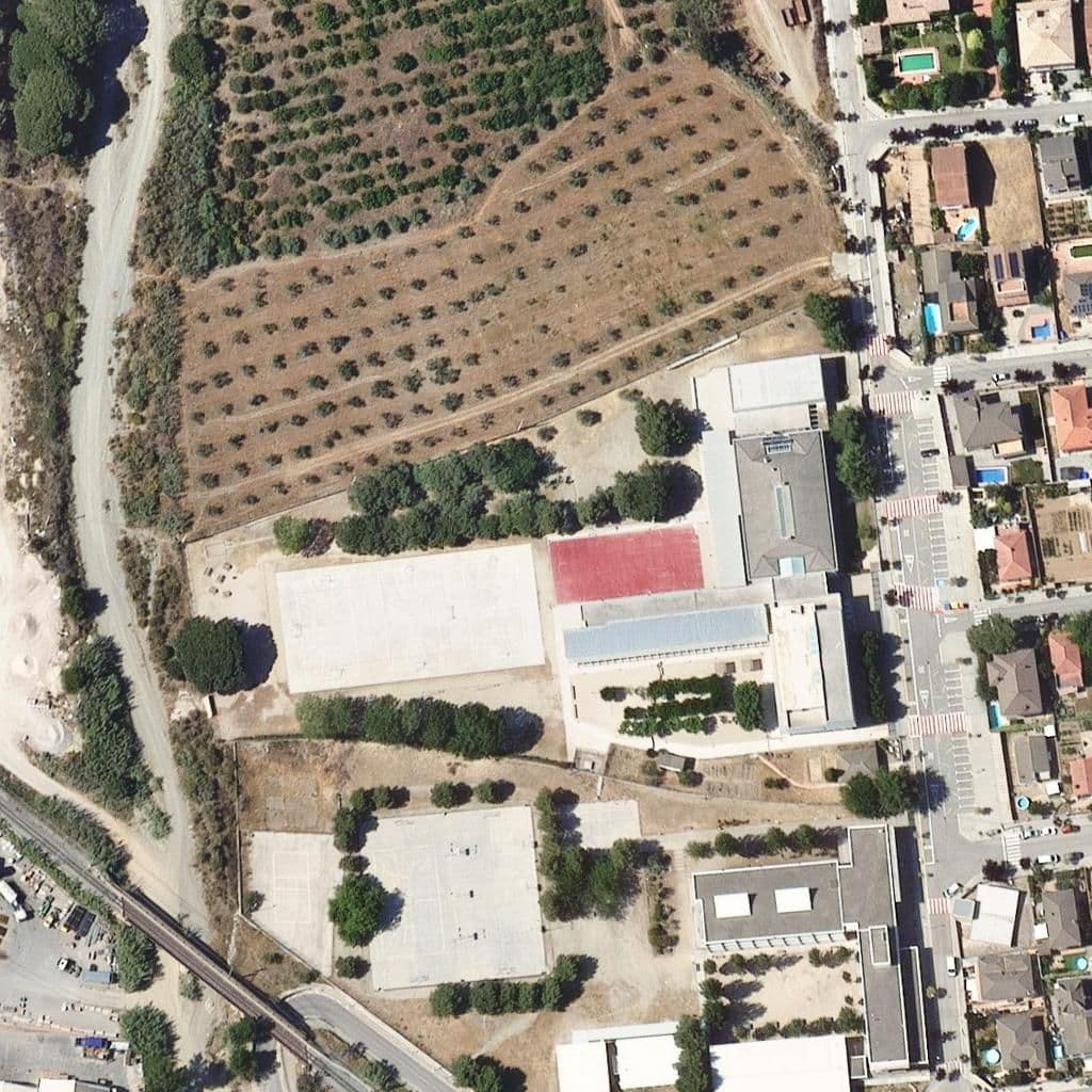 Vista aérea del recinto de Escola Herois Del Bruc
