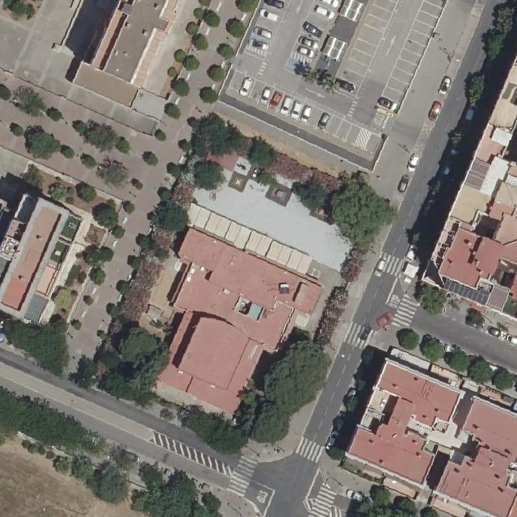 Вид сверху на территорию школы «San José De Cluny»