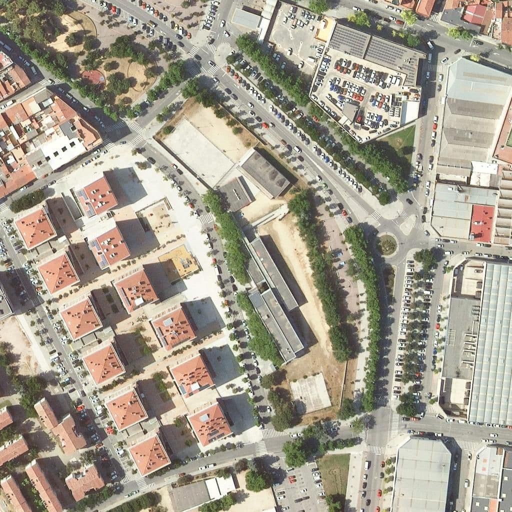 Aerial view of the grounds of Institut Miquel Crusafont I Pairó