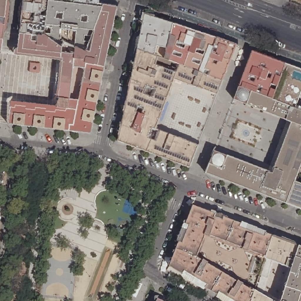 Aerial view of the grounds of Mi Cole Buhaira