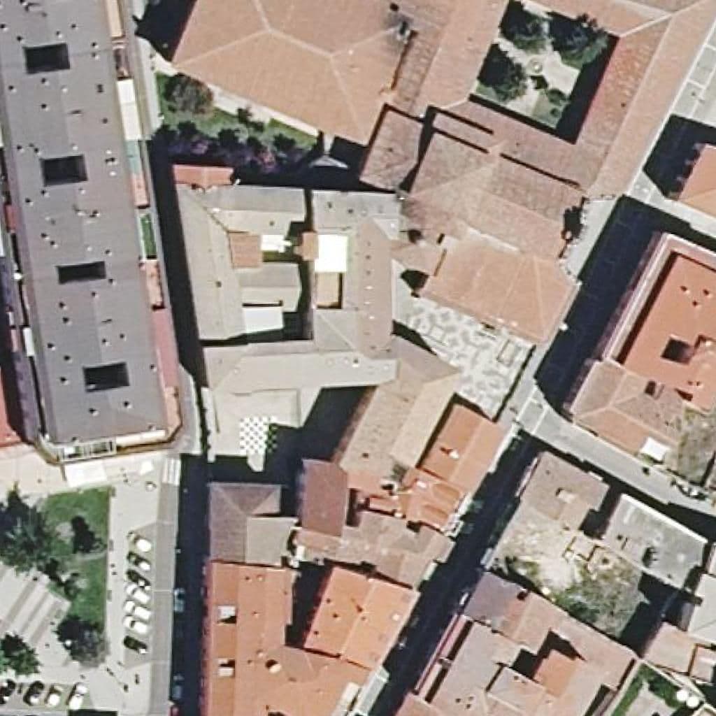 Aerial view of the grounds of Medalla Milagrosa