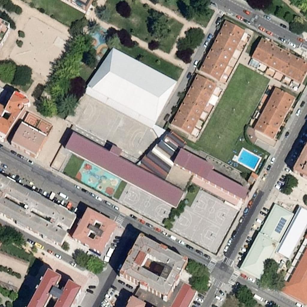 Вид сверху на территорию школы «Santo Domingo De Guzmán»