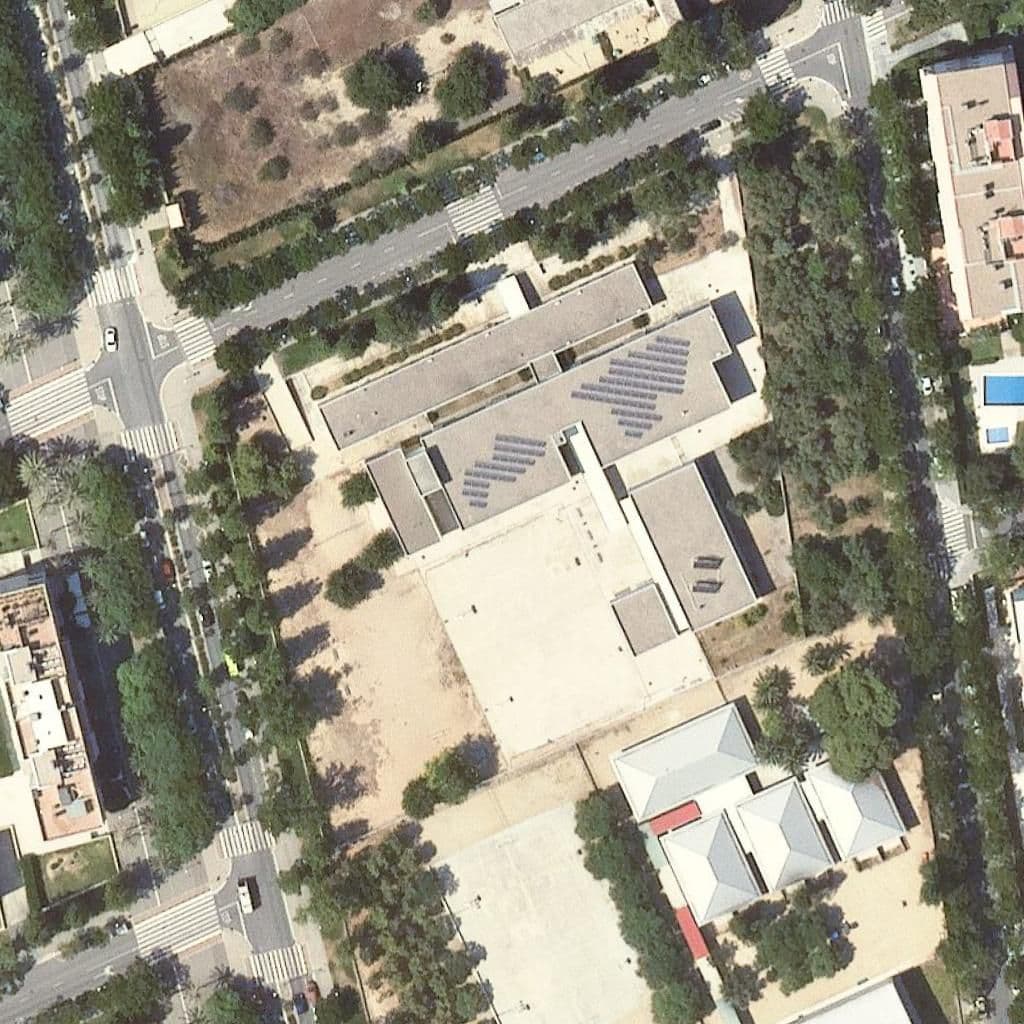 Вид згори на територію школи «Institut Marta Mata»