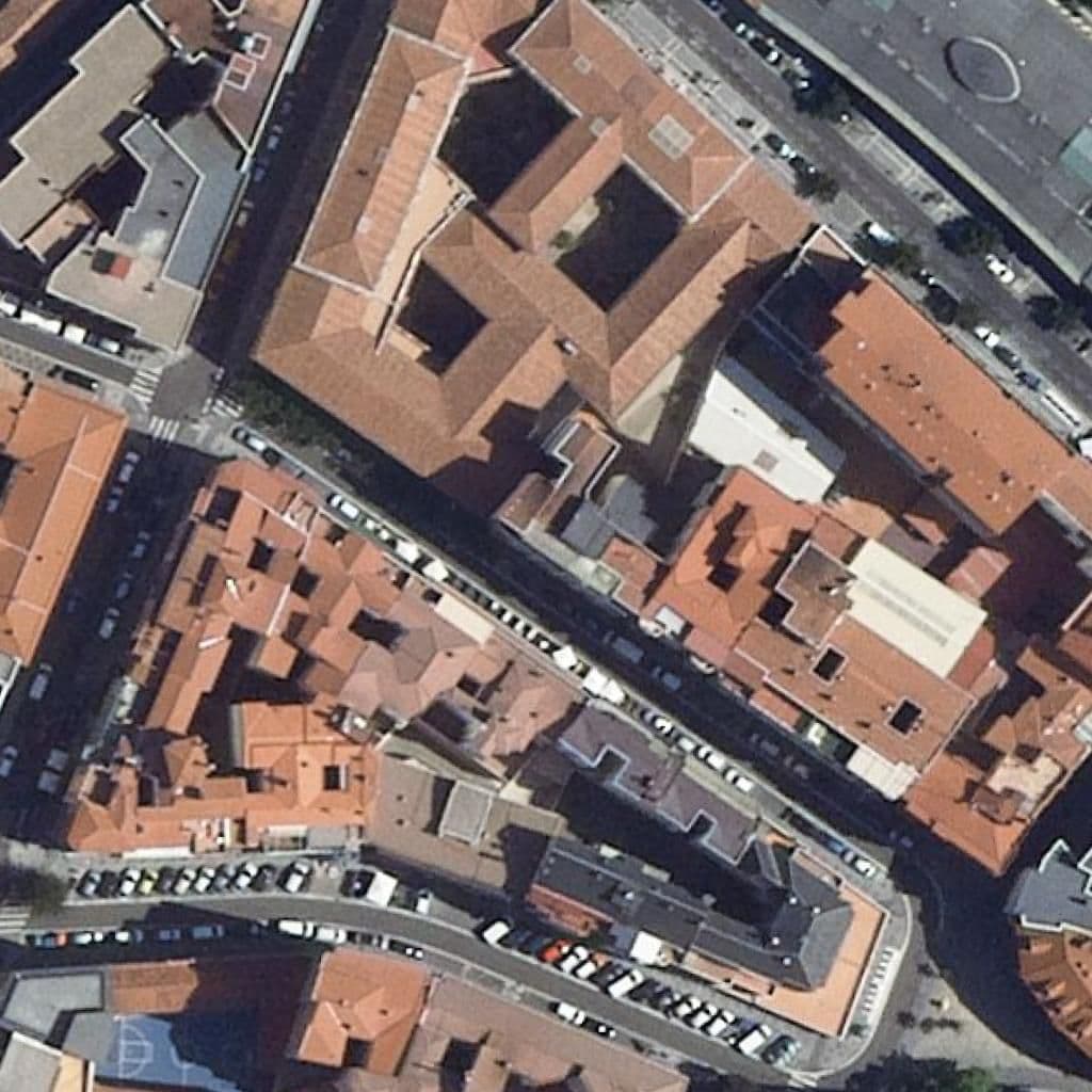 Вид сверху на территорию школы «Castilla»