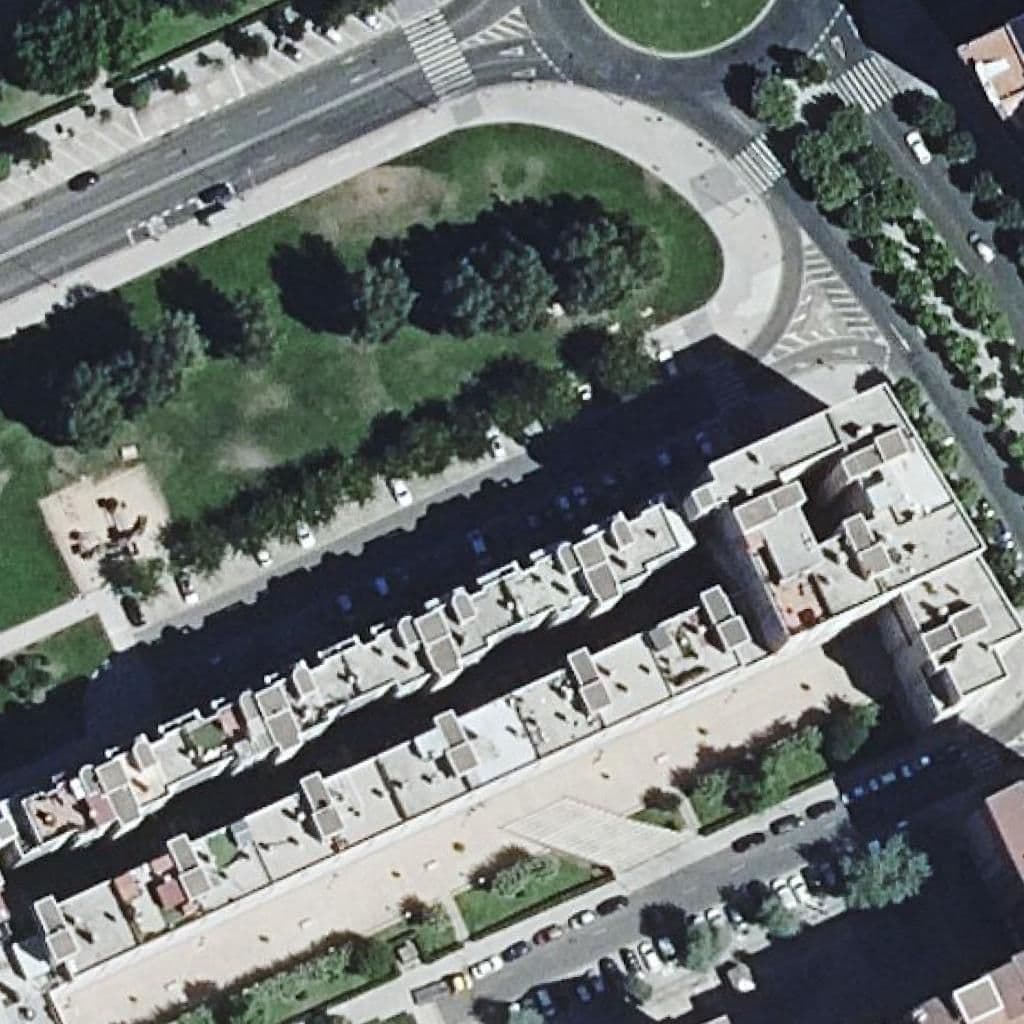 Aerial view of the grounds of Mi Cole León
