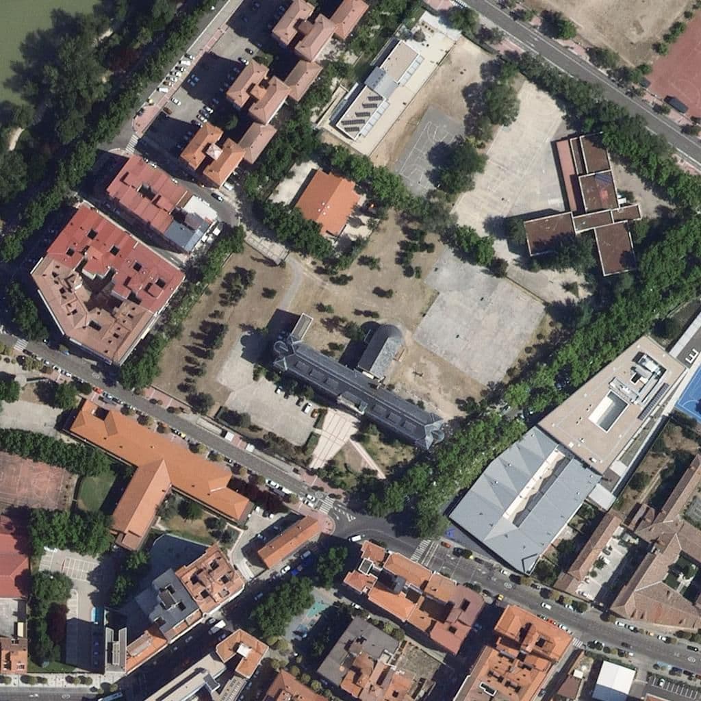 Aerial view of the grounds of Cascabel
