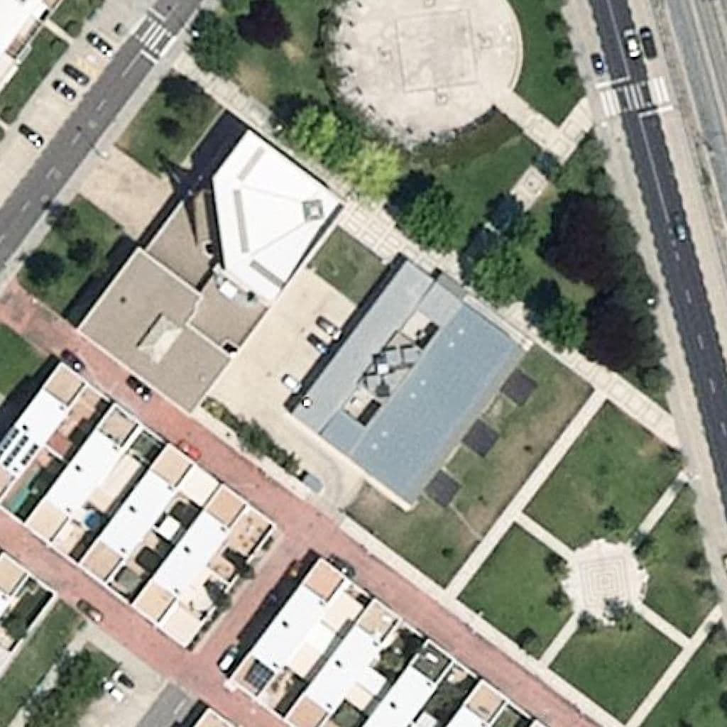 Aerial view of the grounds of Cres Sanz