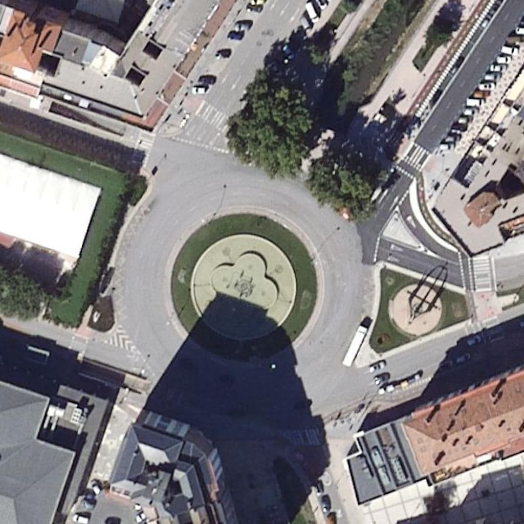Aerial view of the grounds of Los Gigantillos