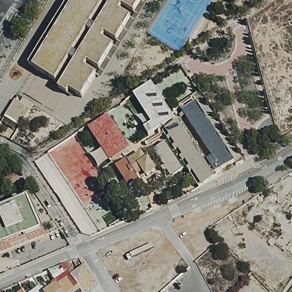 Aerial view of the grounds of Centre Privat Sagrados Corazones