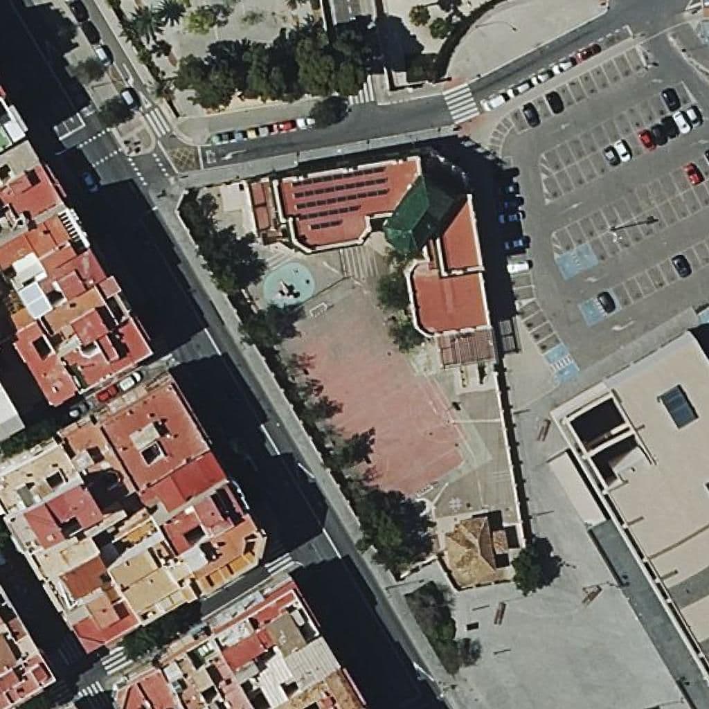 Вид згори на територію школи «Ceip Campoamor»