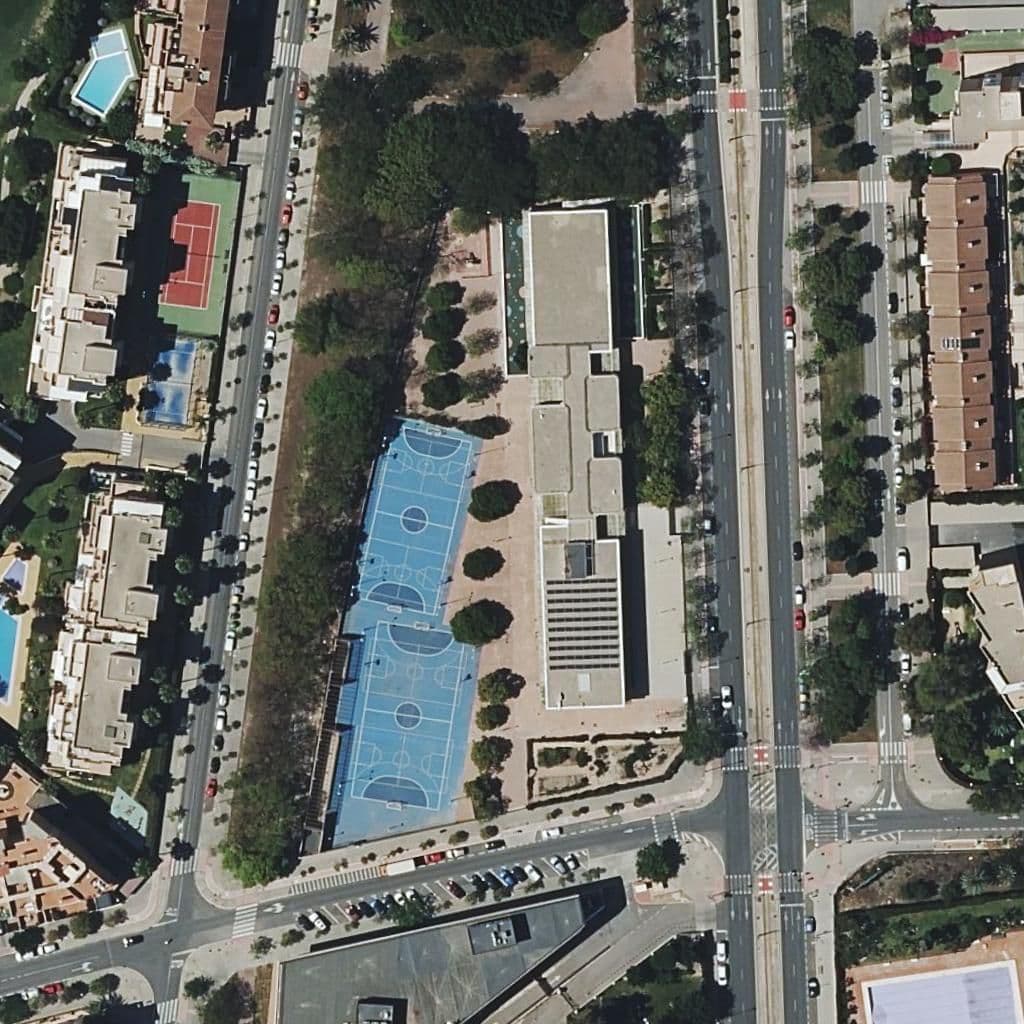 Вид згори на територію школи «Ceip Costa Blanca»