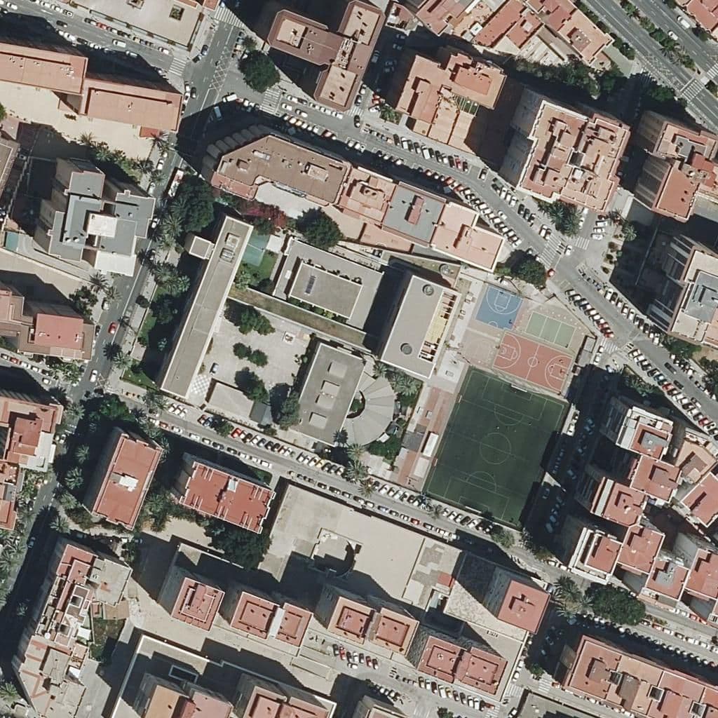 Вид сверху на территорию школы «Centre Estranger Colegio Alemán De Valencia»