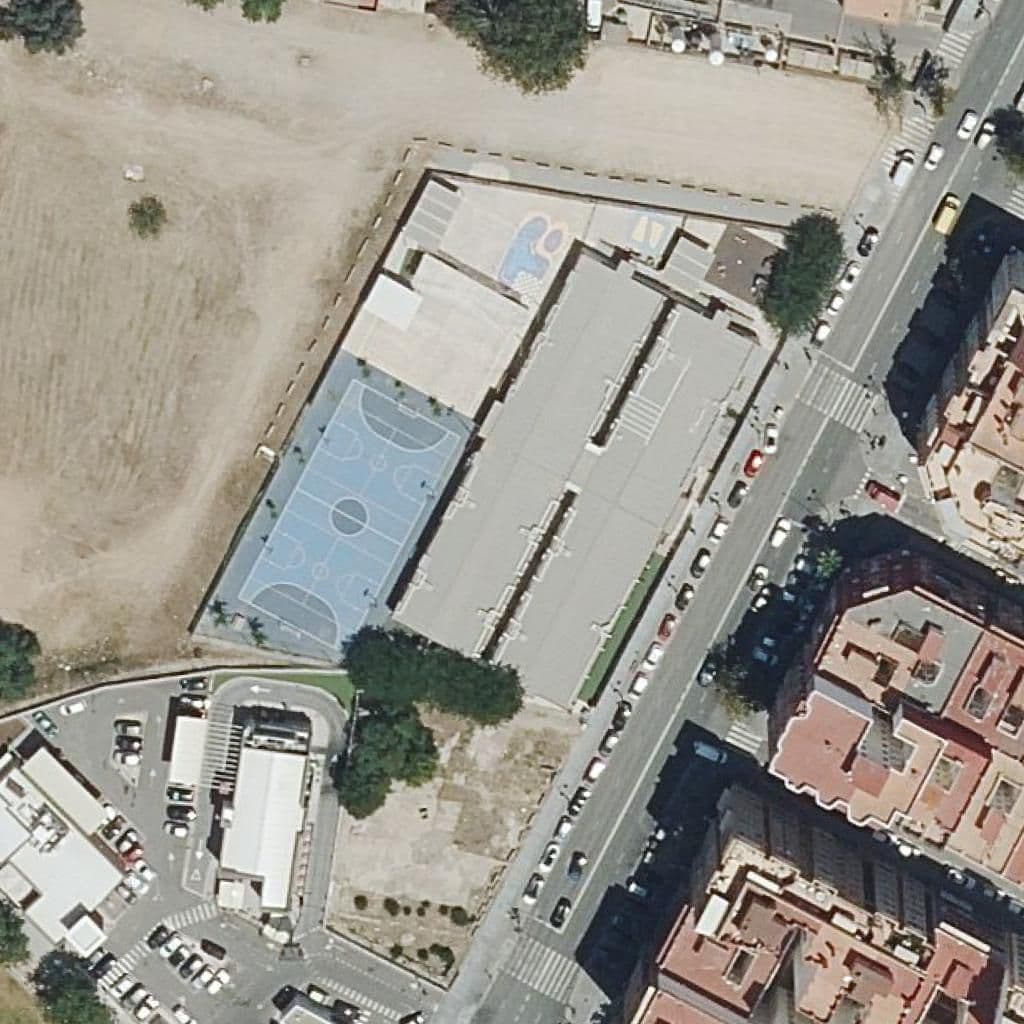 Вид згори на територію школи «Ceip Santo Ángel De La Guarda»