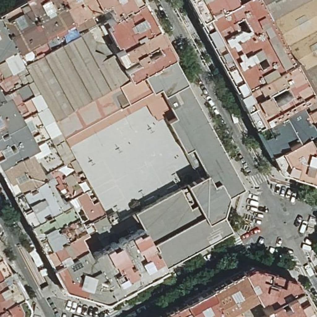 Вид сверху на территорию школы «Ies San Vicente Ferrer»