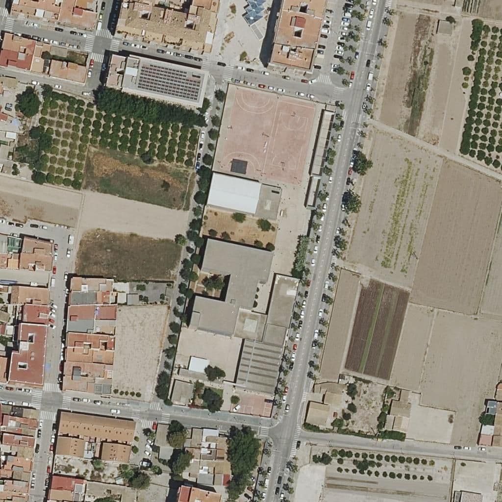 Aerial view of the grounds of Ies El Ravatxol