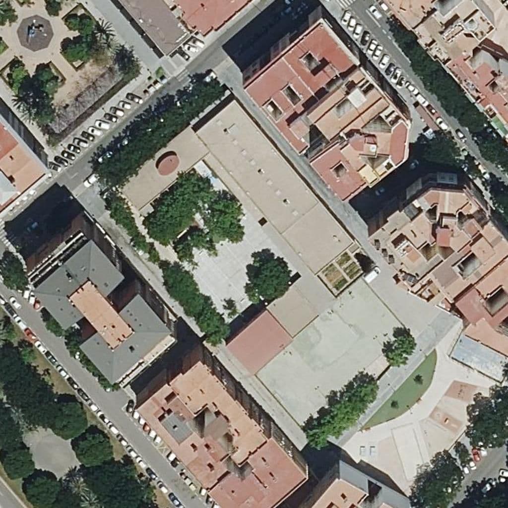 Aerial view of the grounds of Ceip Humanista Mariner