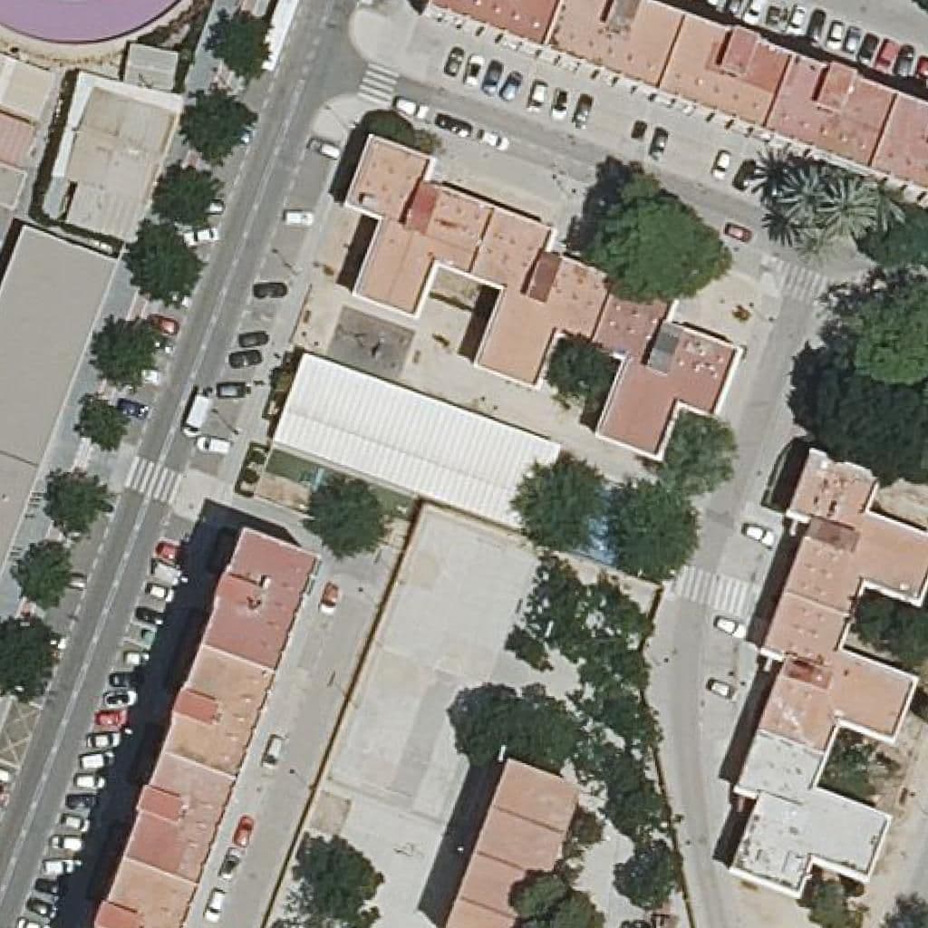 Aerial view of the grounds of Centre Priv. Ed. Inf. 1Er Cicle Beteró