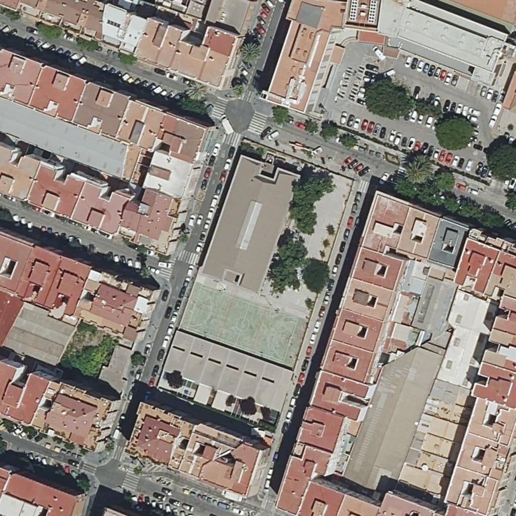 Aerial view of the grounds of Centre Priv. Ed. Inf. 1Er Cicle Creciendo Juntos